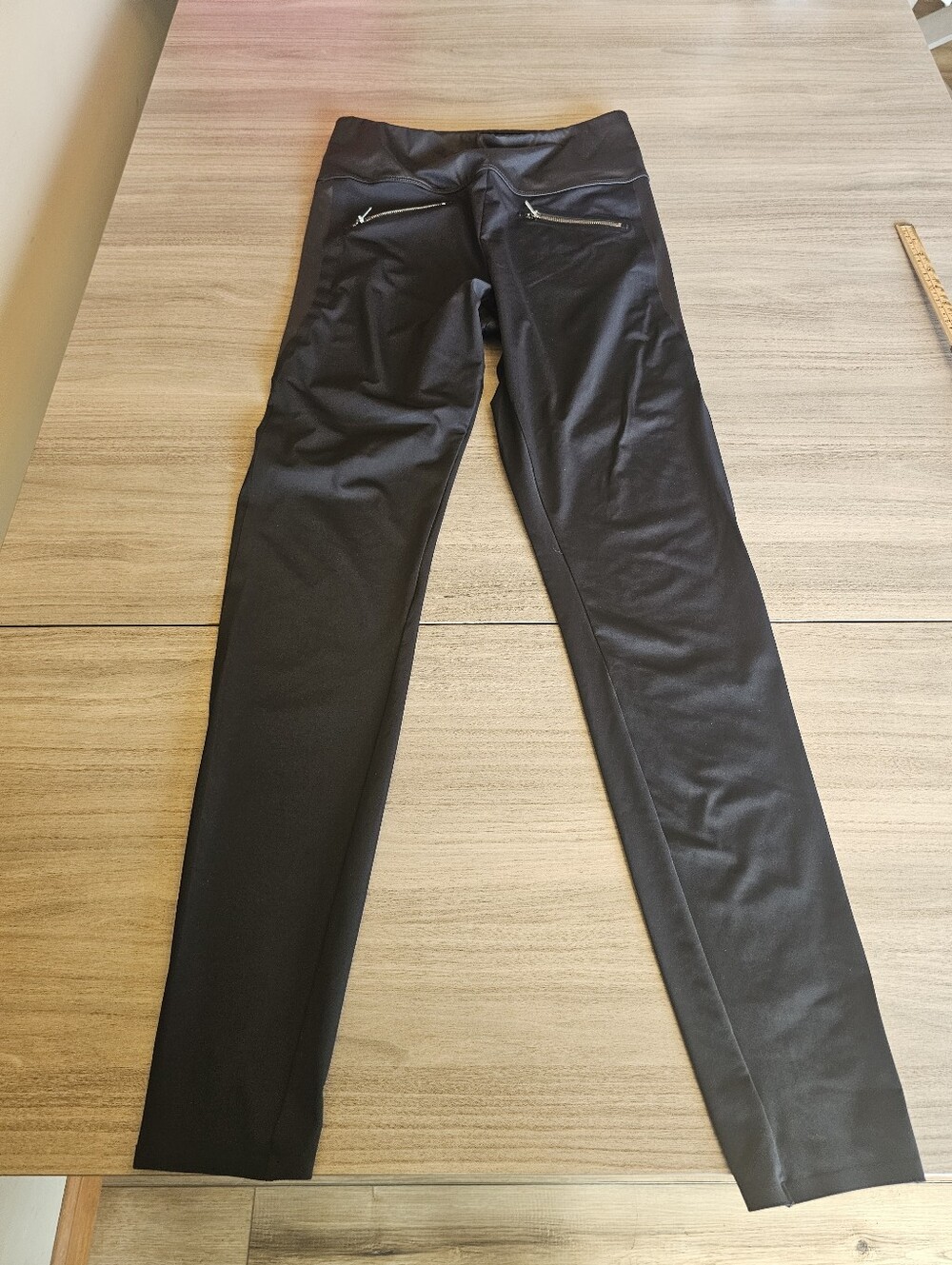 Aday Throw It Higher Leggings with Pockets Black